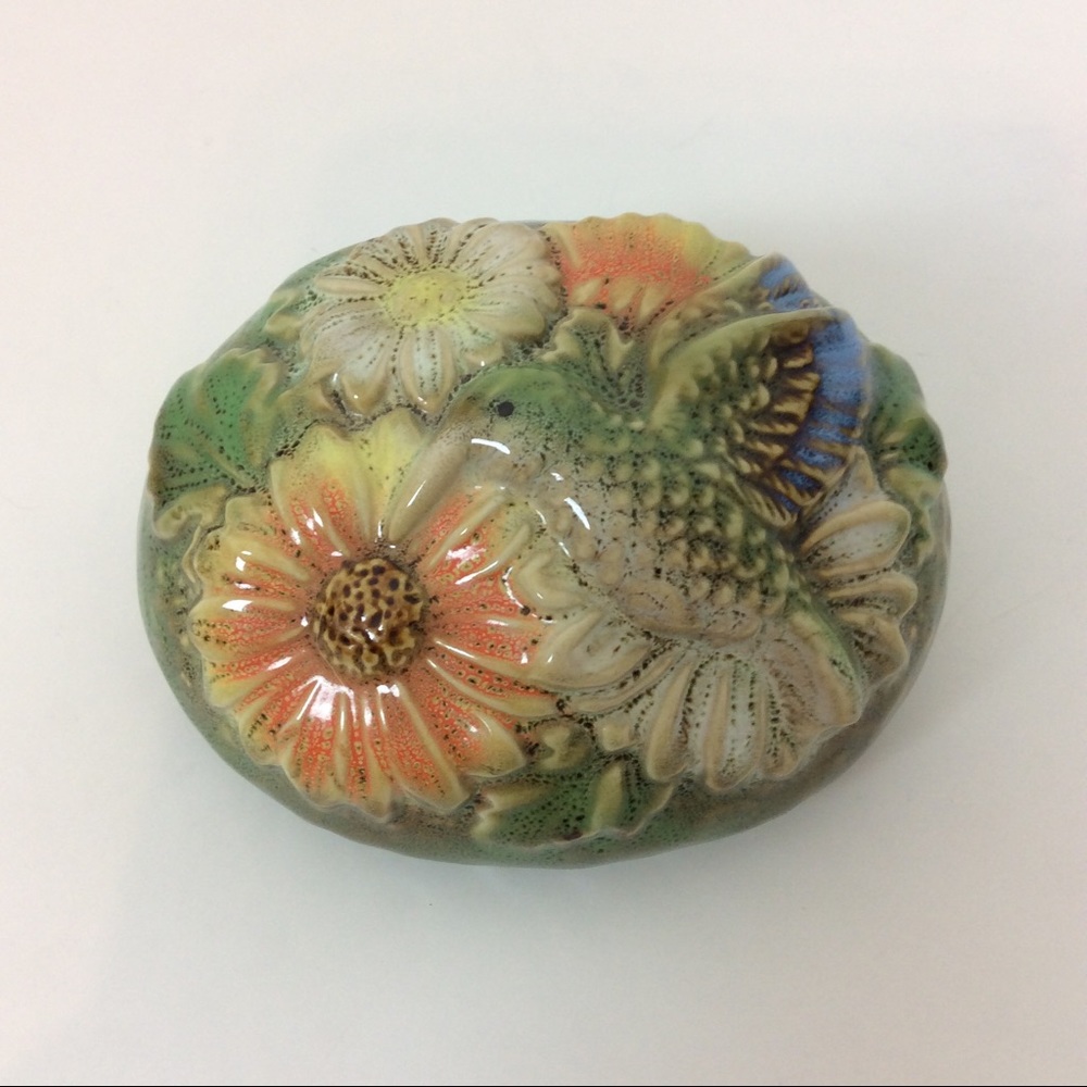 Hummingbird Flower Oval Decorative Decor